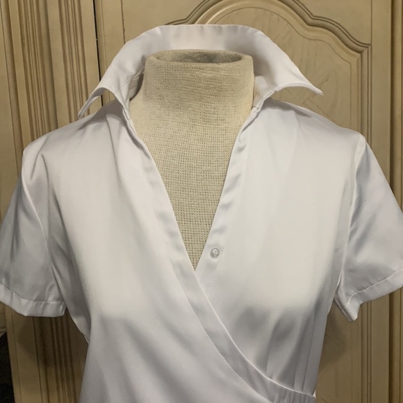 Gorgeous white top made in South America - Picture 3 of 10